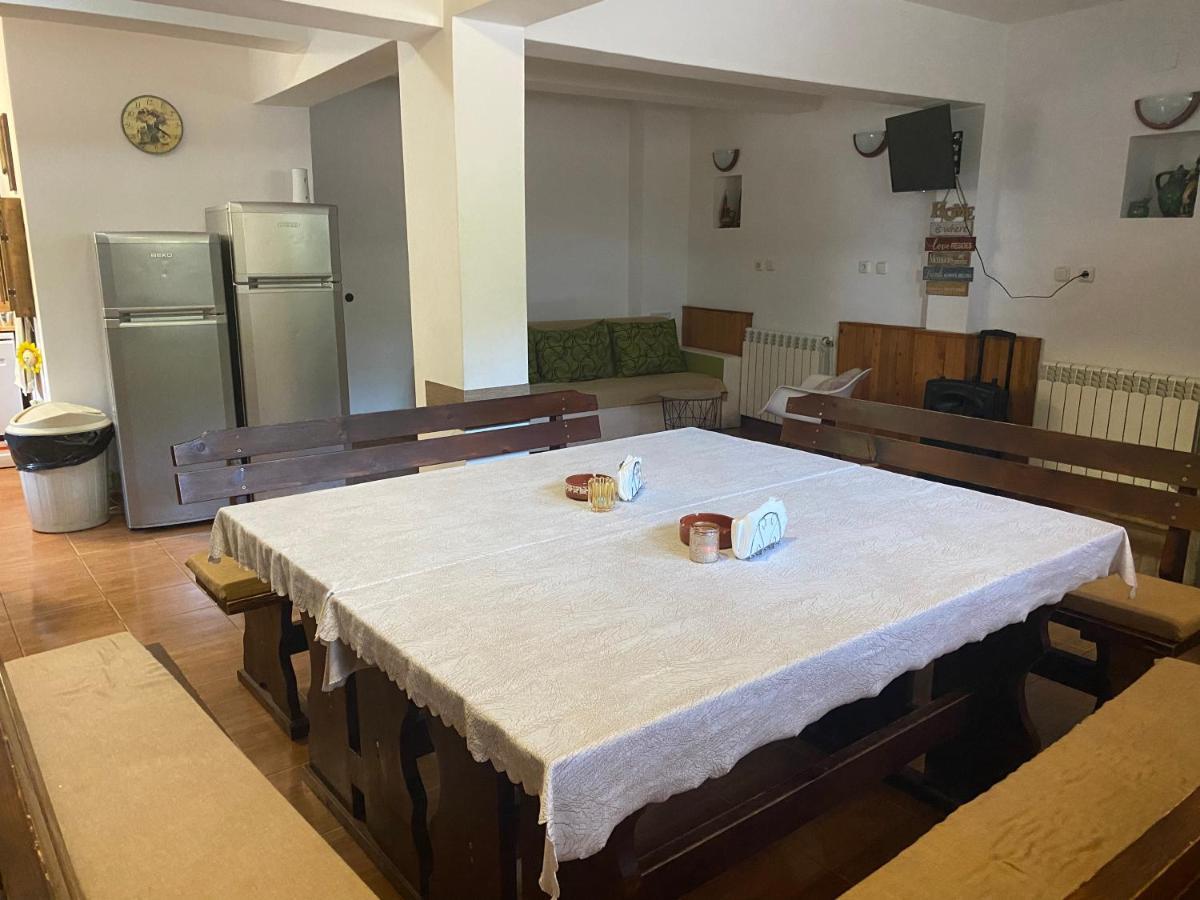 Yovkovata Kyshta Hotel ชิฟลิค ภายนอก รูปภาพ